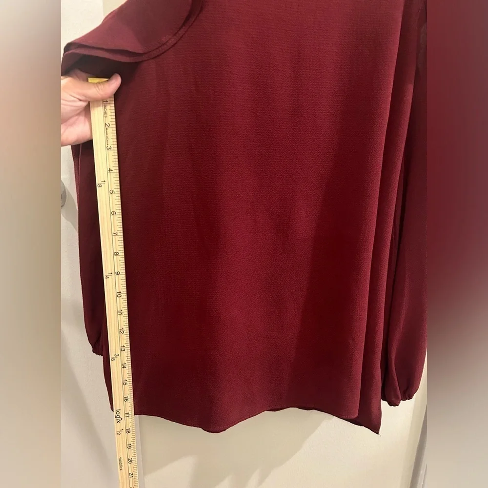 Umgee Cold Shoulder Long Sleeve Top Ruffle Maroon Small